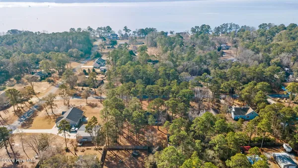 $255,000 | 52 Lakeshore Drive, Arapahoe, NC 28510