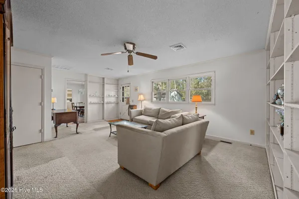 $255,000 | 52 Lakeshore Drive, Arapahoe, NC 28510