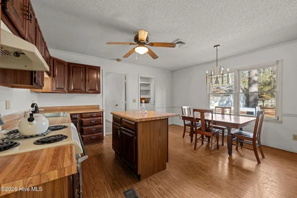 $255,000 | 52 Lakeshore Drive, Arapahoe, NC 28510