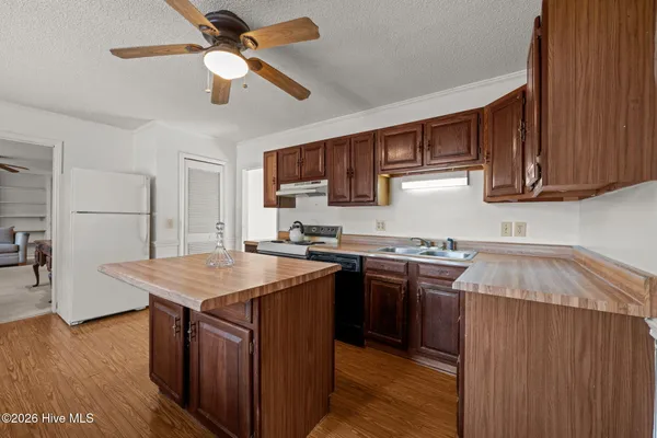 $255,000 | 52 Lakeshore Drive, Arapahoe, NC 28510