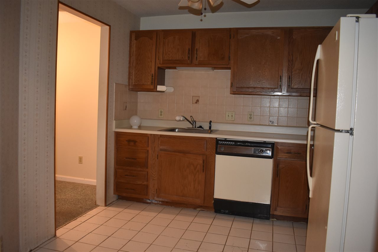 379 Huse Road, Unit 36 Manchester, NH 03103 - Photo 6 of 14