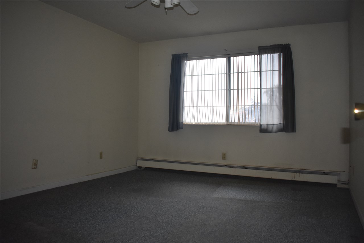 379 Huse Road, Unit 36 Manchester, NH 03103 - Photo 9 of 14