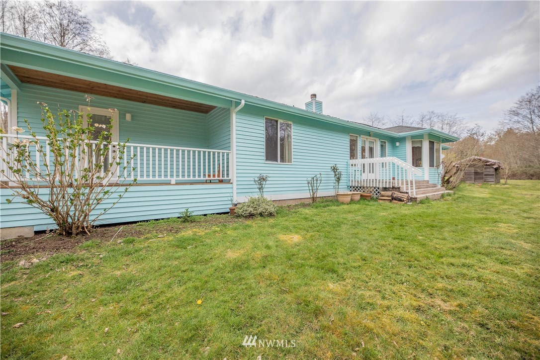 5515 Northeast Falcon Ridge Lane Poulsbo, WA 98370 - Photo 29 of 36 Gallery Image 29