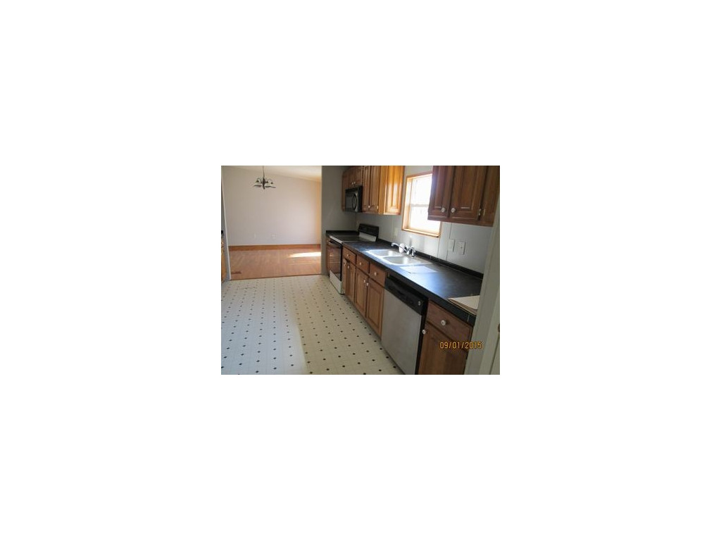 625 Snapps Ferry Road Kingsport, TN 37664 - Photo 7 of 14 KITCHEN