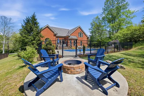 $949,000 | 5708 Templegate Drive, Nashville, TN 37221