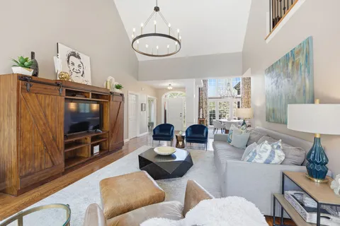 $949,000 | 5708 Templegate Drive, Nashville, TN 37221