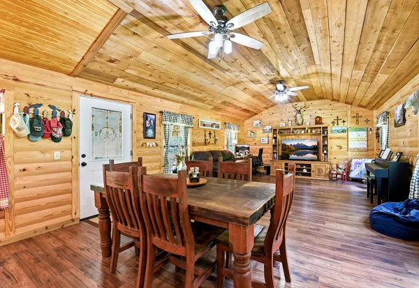 $425,000 | 27160 Highway 146, Cleveland, TX 77327