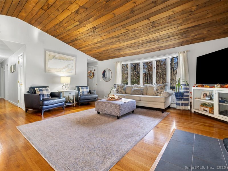 73 Airline Road Clinton, CT 06413 - Photo 3 of 36