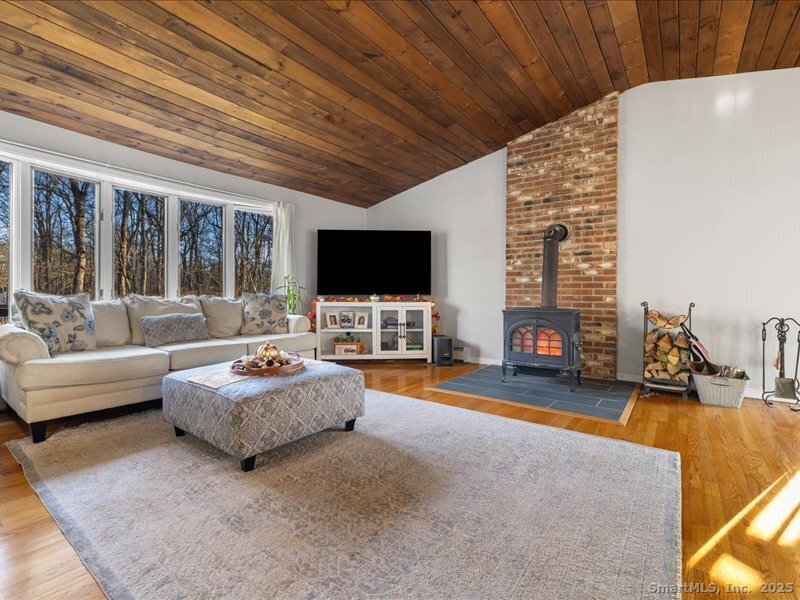 73 Airline Road Clinton, CT 06413 - Photo 4 of 36