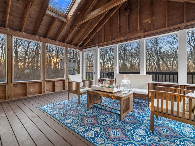 73 Airline Road Clinton, CT 06413 - Photo 9 of 36