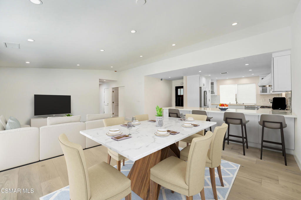 2718 Licia Place Simi Valley, CA 93065 - Photo 11 of 22 a view of a dining area with furniture