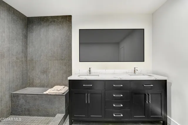 $1,099,000 | 2718 Licia Place, Simi Valley, CA 93065