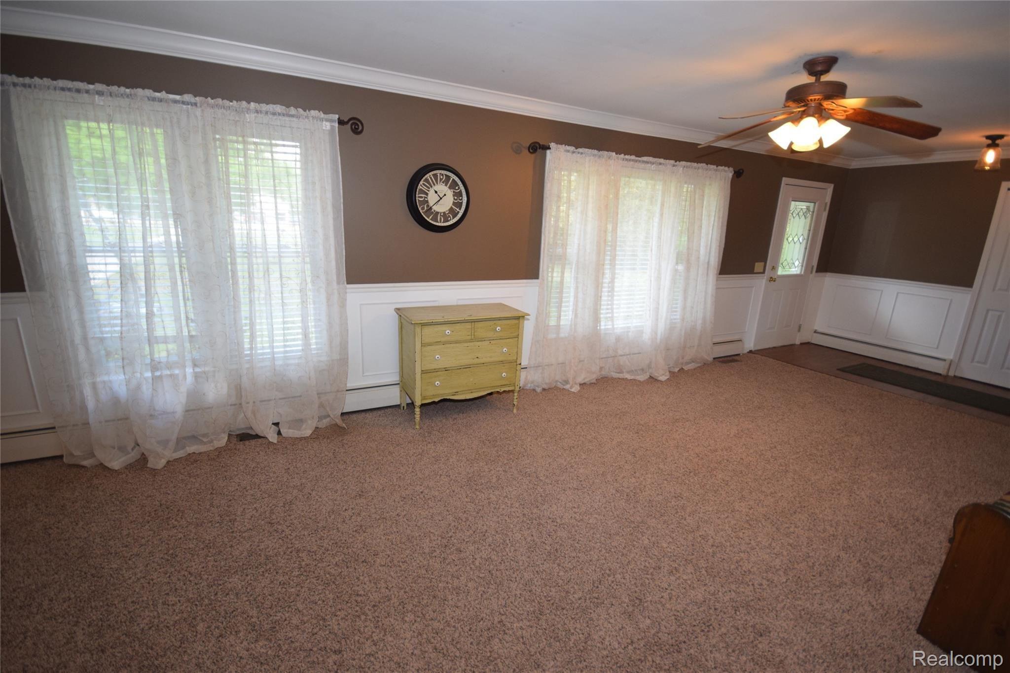 10055 Fenton Road Fenton, MI 48430 - Photo 8 of 23 DSC_0249.JPG