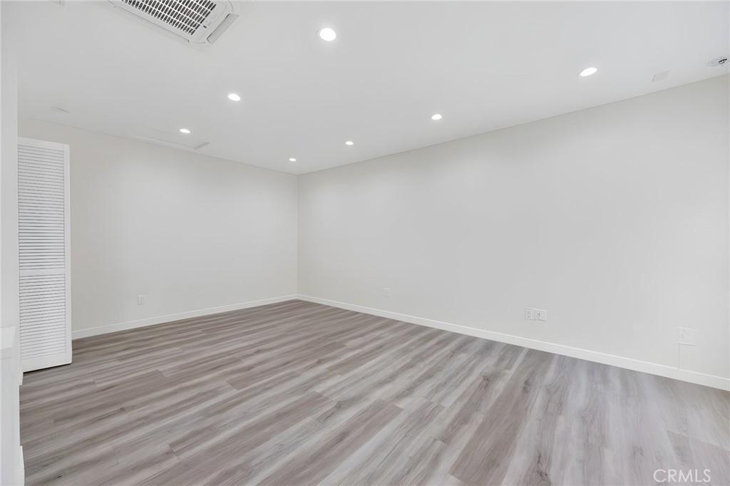 8744 Ruffner Avenue Northridge, CA 91343 - Photo 3 of 7