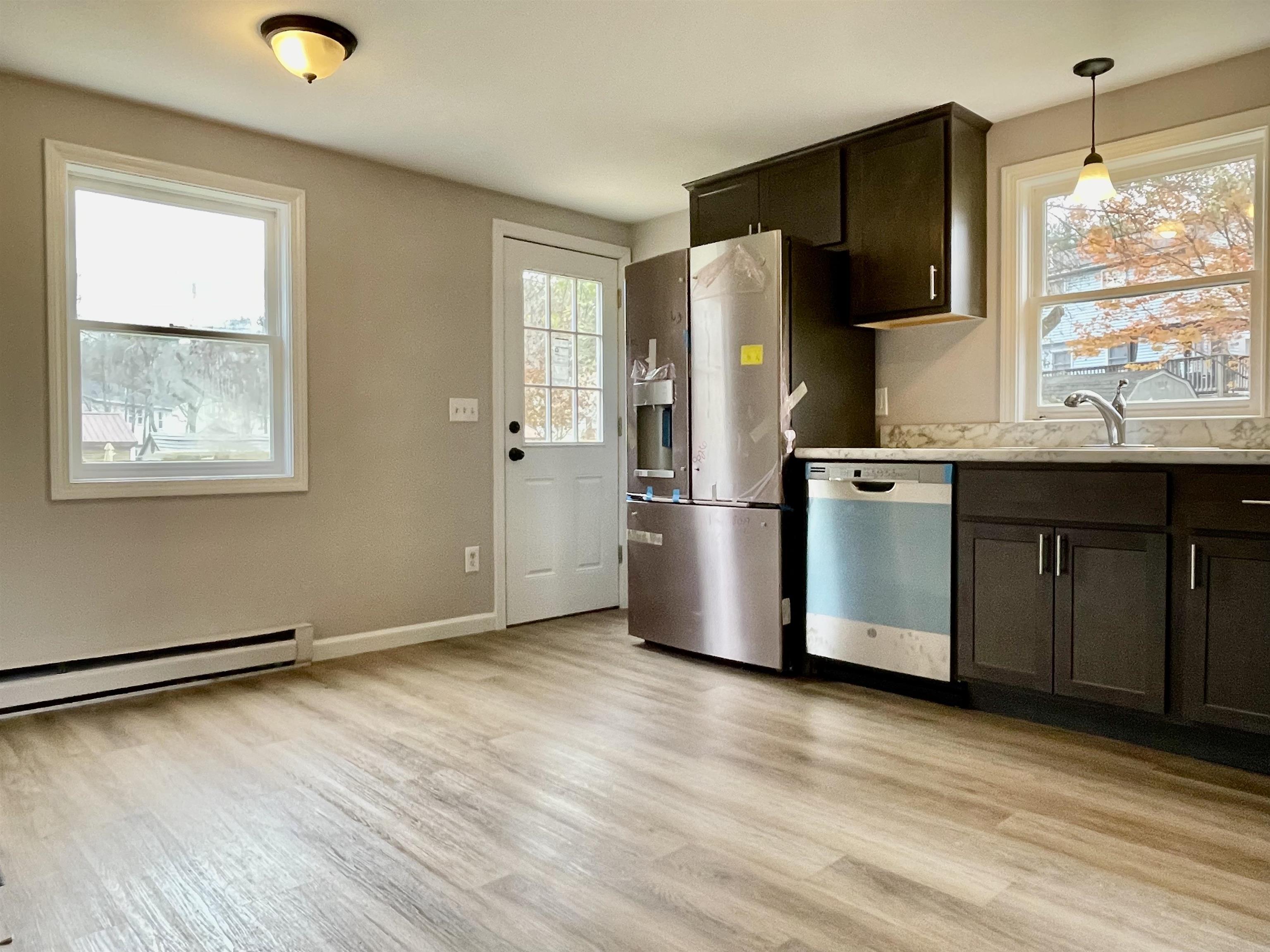 19 Townhouse Road Allenstown, NH 03275 - Photo 3 of 19 Gallery Image 3