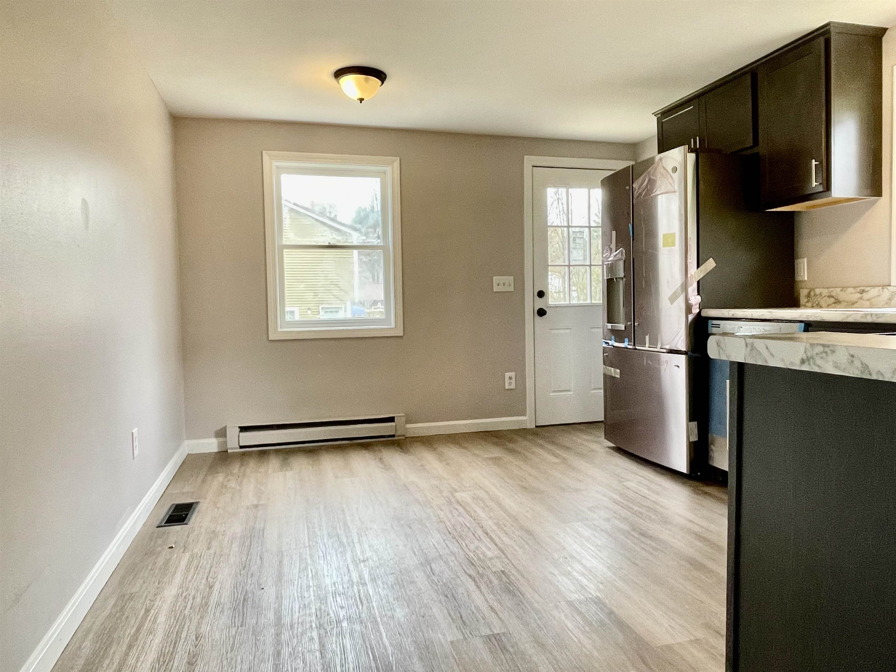19 Townhouse Road Allenstown, NH 03275 - Photo 4 of 19 Gallery Image 4