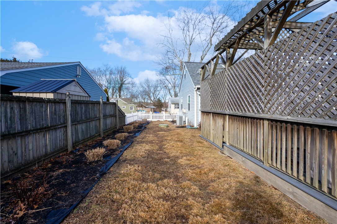 40 Lane 1 Warwick, RI 02888 - Photo 33 of 38