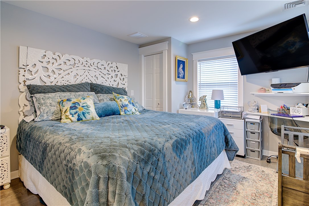 40 Lane 1 Warwick, RI 02888 - Photo 5 of 38