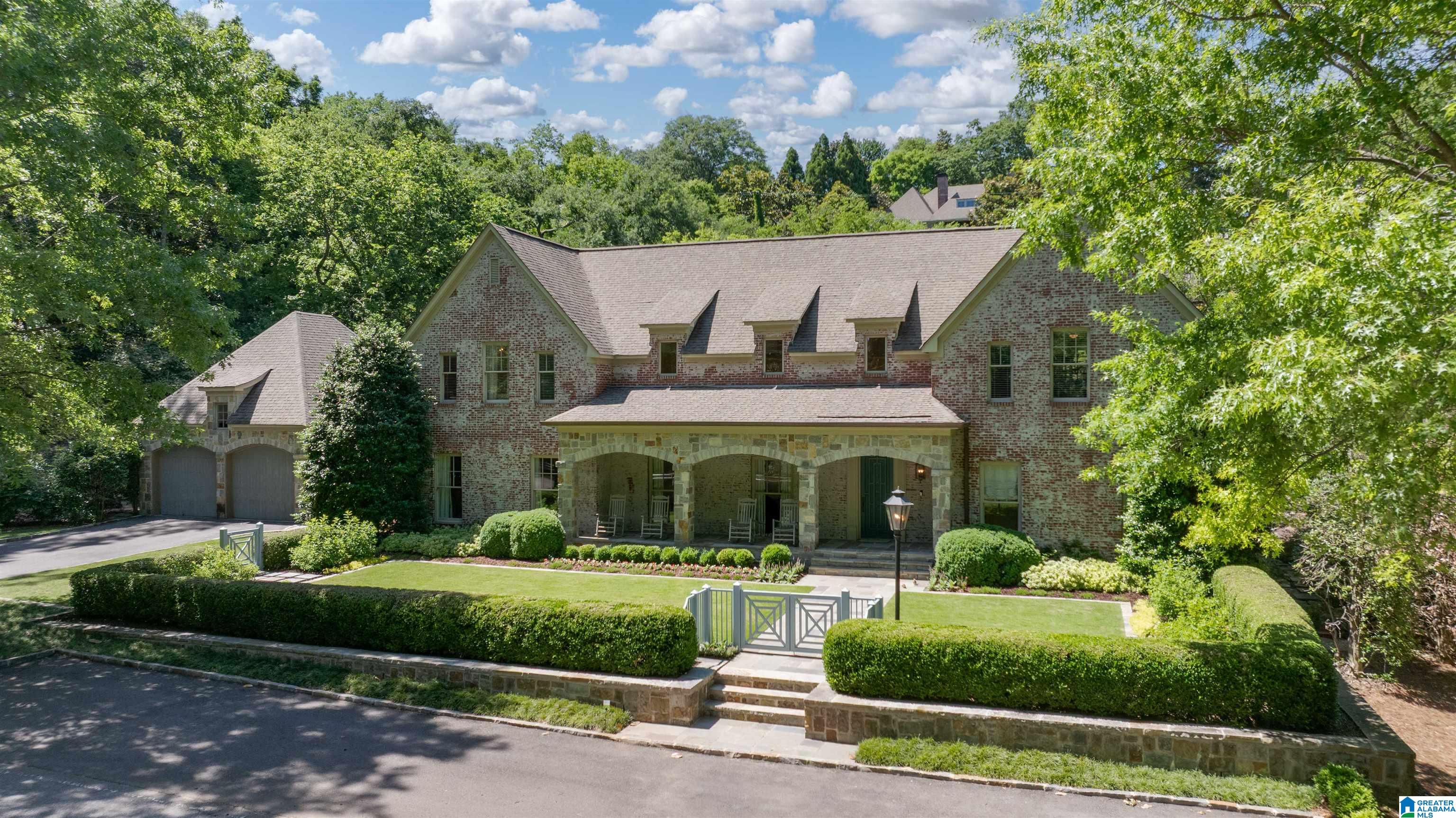 3242 Country Club Road Birmingham, AL 35213 - Photo 2 of 68
