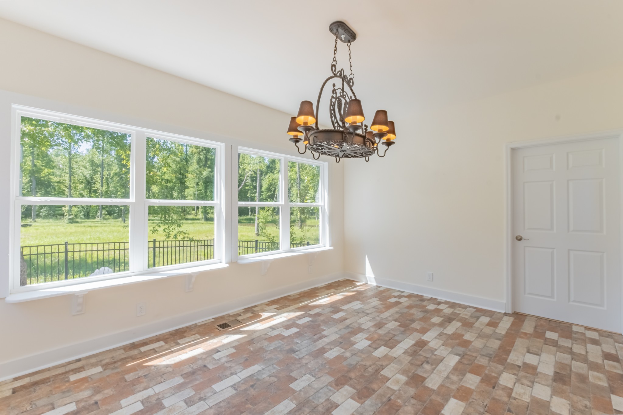 959 Ferrells Loop Road Manchester, TN 37355 - Photo 20 of 55 a view of empty room with window