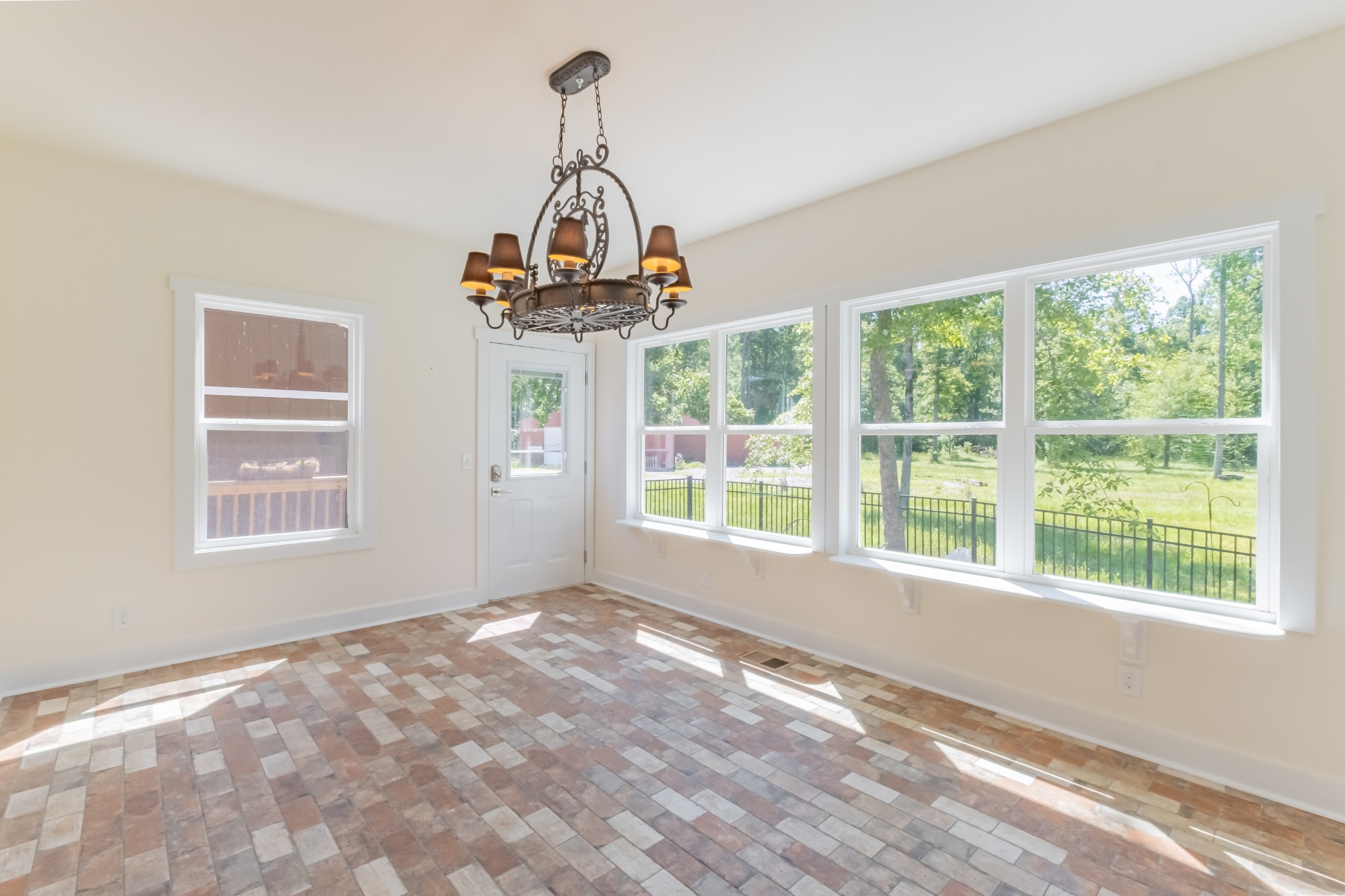 959 Ferrells Loop Road Manchester, TN 37355 - Photo 21 of 55 a view of a room with windows