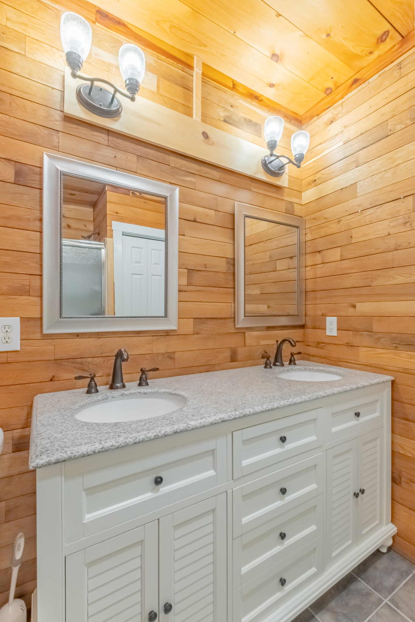 959 Ferrells Loop Road Manchester, TN 37355 - Photo 28 of 55 a bathroom with a sink double vanity and a mirror