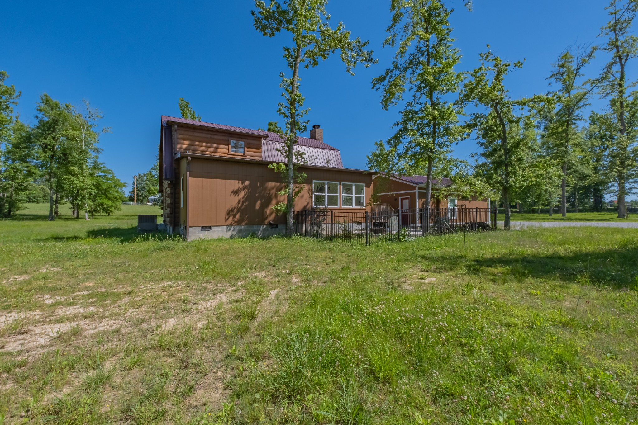 959 Ferrells Loop Road Manchester, TN 37355 - Photo 6 of 55 a view of a house with a yard