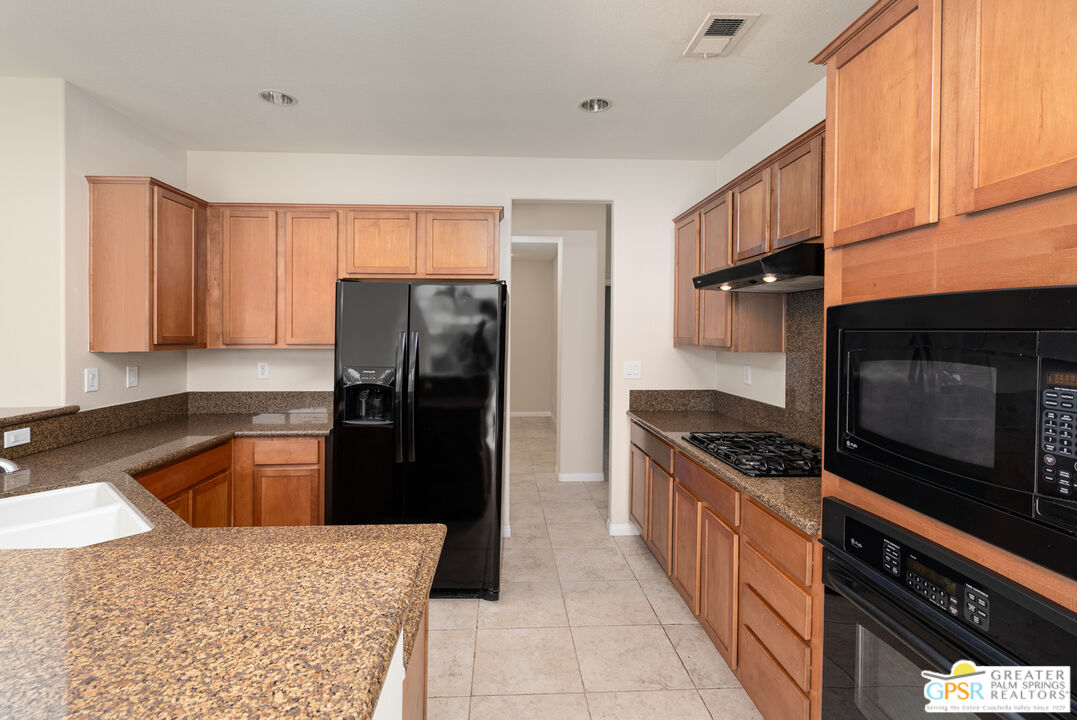 40286 Padova Drive Indio, CA 92203 - Photo 8 of 27