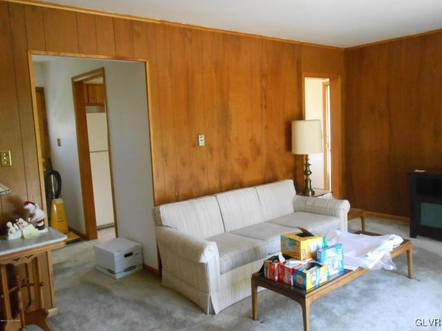 115 Penn Craft Road Stroudsburg, PA 18360 - Photo 2 of 17 Gallery Image 2