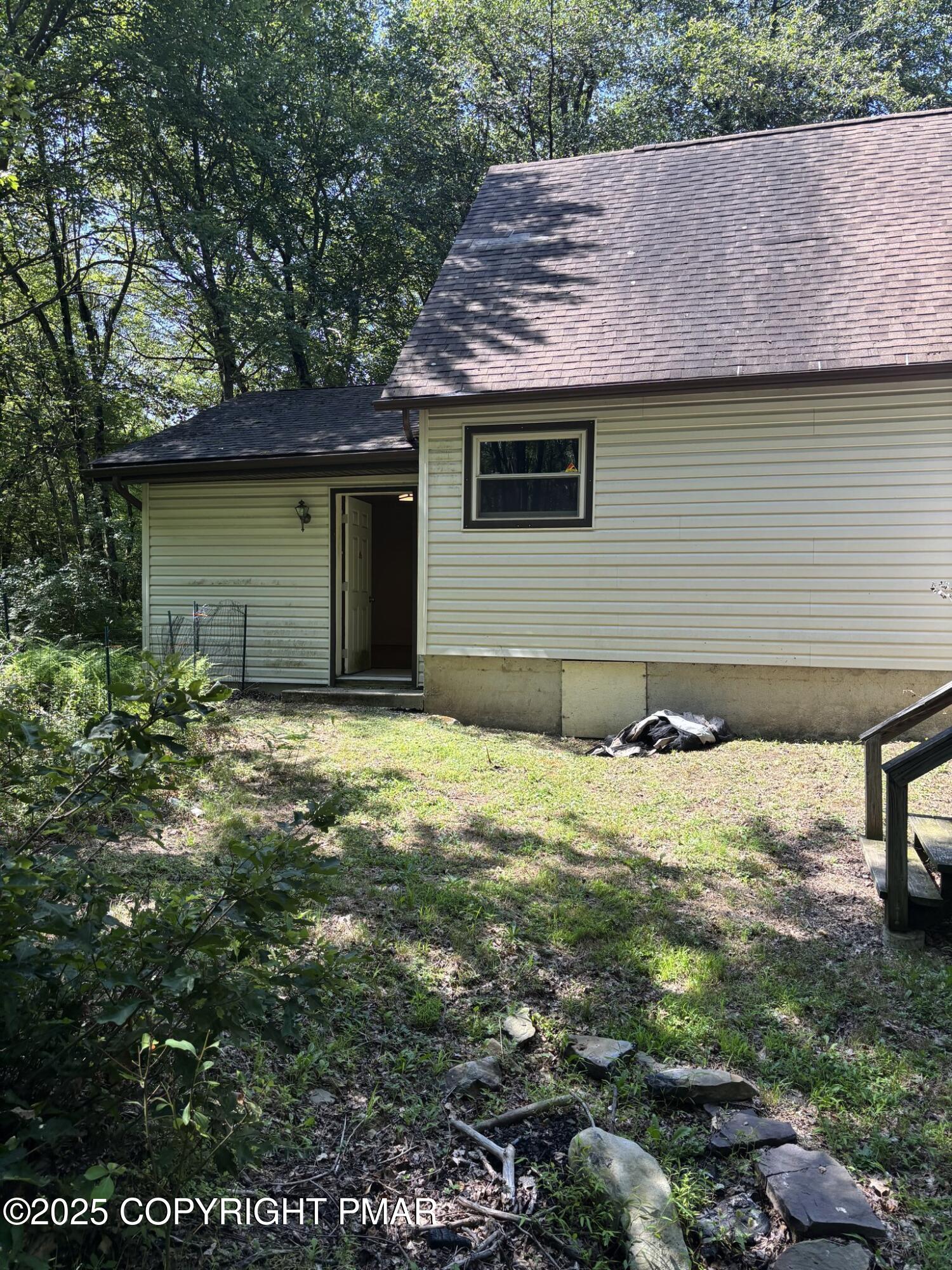 1360 Clover Road North Long Pond, PA 18334 - Photo 7 of 30 a backyard of a house