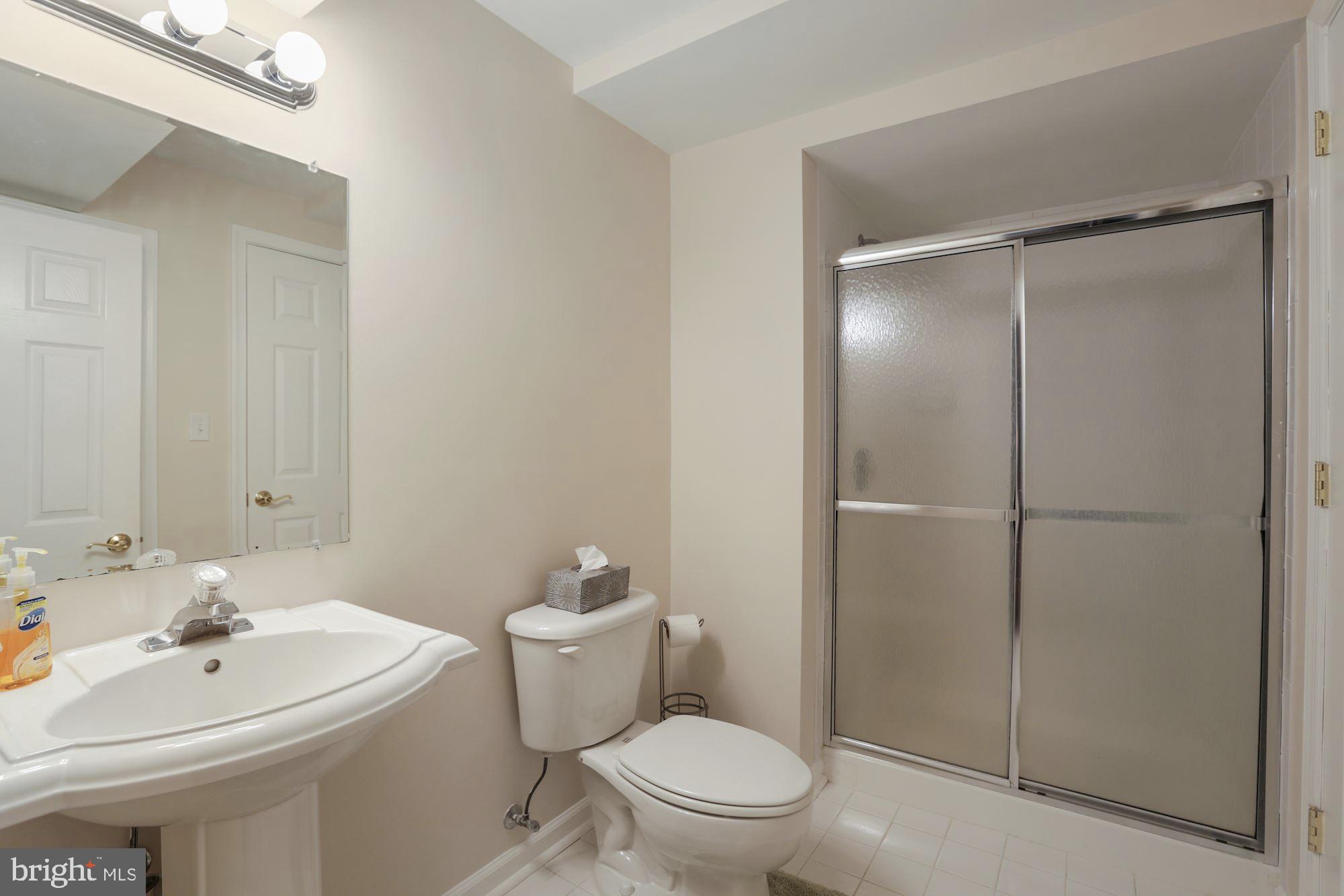 20089 Colchester Road Purcellville, VA 20132 - Photo 20 of 37 Full bathroom in lower level