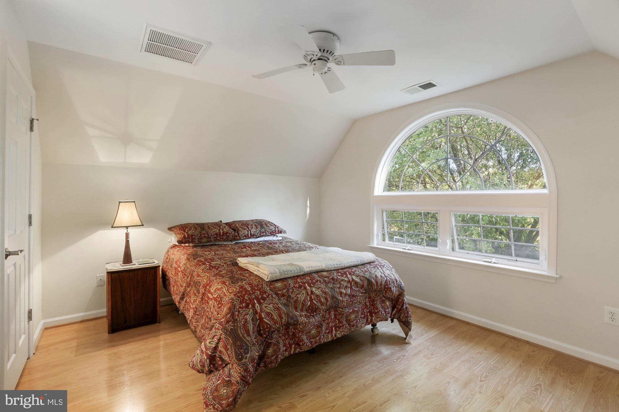 20089 Colchester Road Purcellville, VA 20132 - Photo 27 of 37 Bedroom in apartment over garage