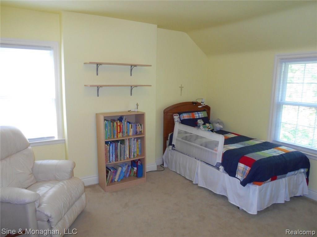 223 McMillan Road Grosse Pointe Farms, MI 48236 - Photo 19 of 39