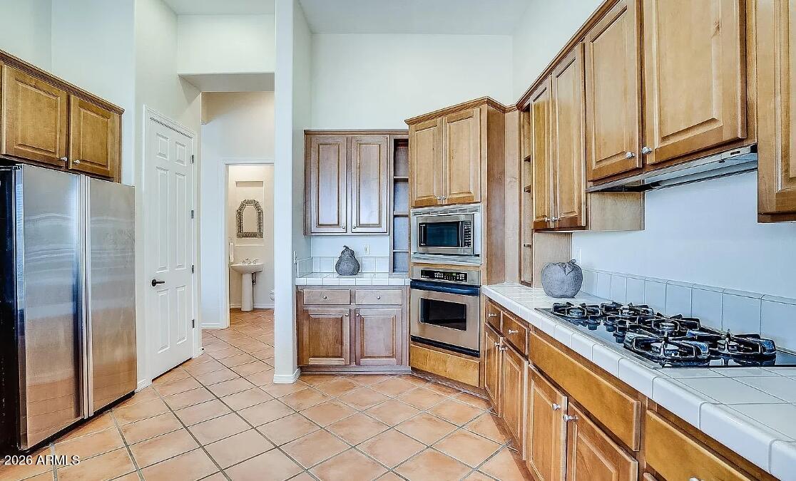 42020 North Moss Springs Road Anthem, AZ 85086 - Photo 8 of 19