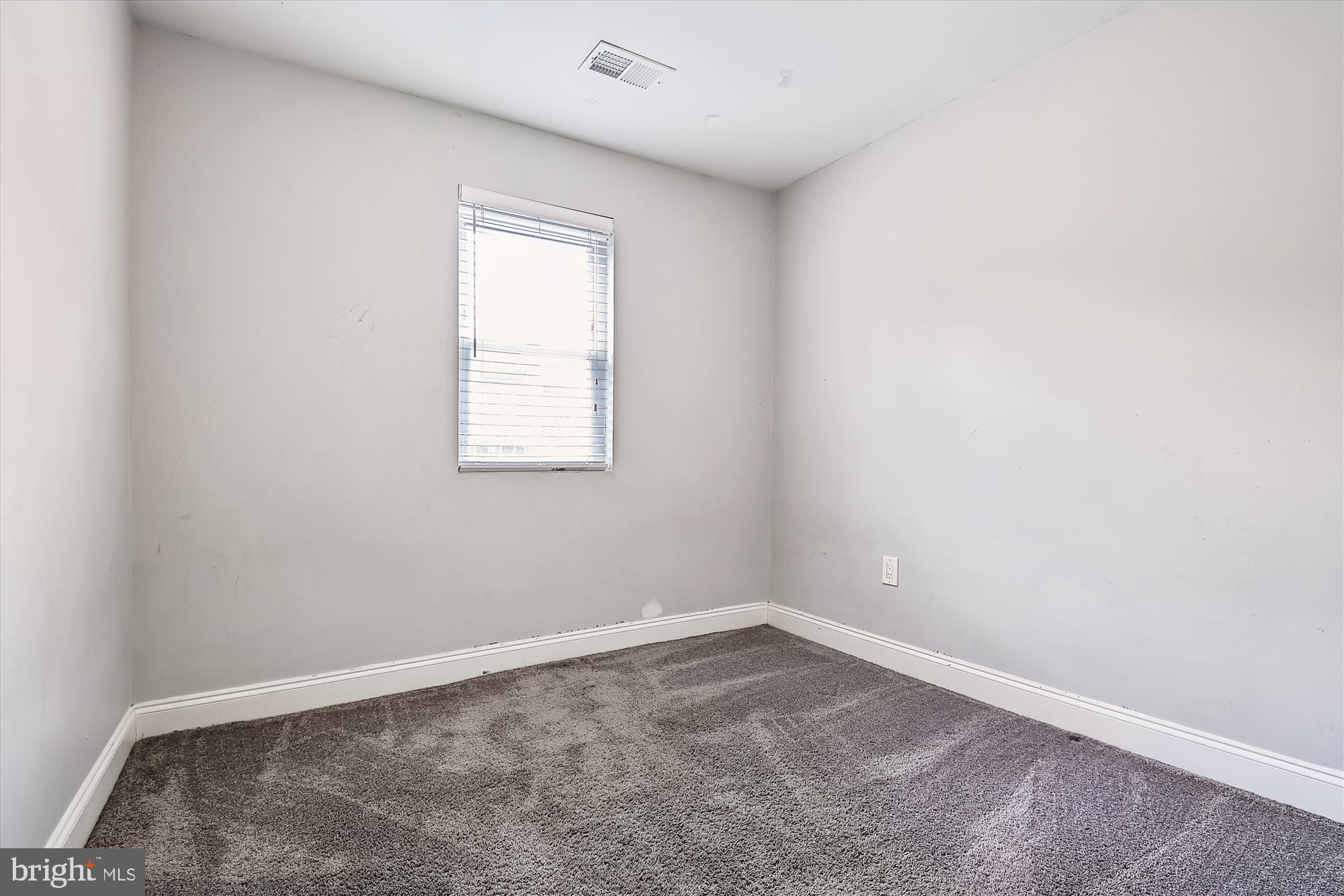 4006 Colborne Road Baltimore, MD 21229 - Photo 24 of 40 Bedroom 3