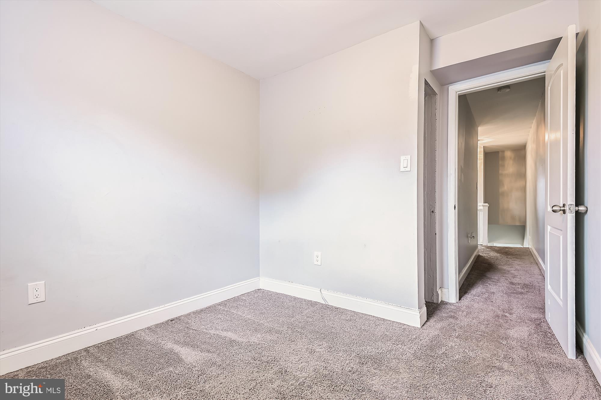 4006 Colborne Road Baltimore, MD 21229 - Photo 25 of 40 Bedroom 3