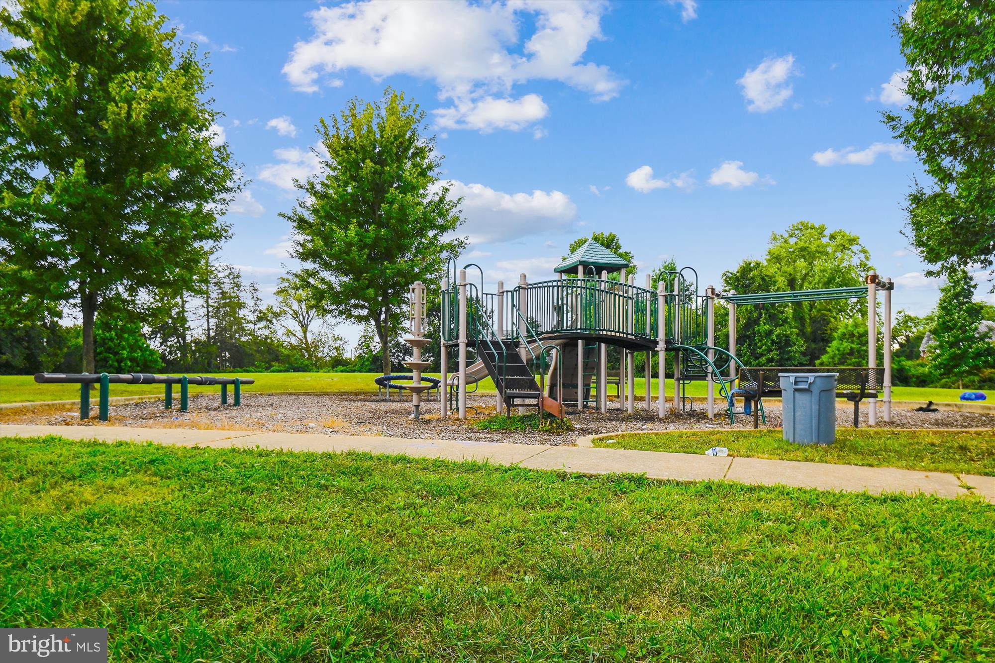 4006 Colborne Road Baltimore, MD 21229 - Photo 37 of 40 Play Ground