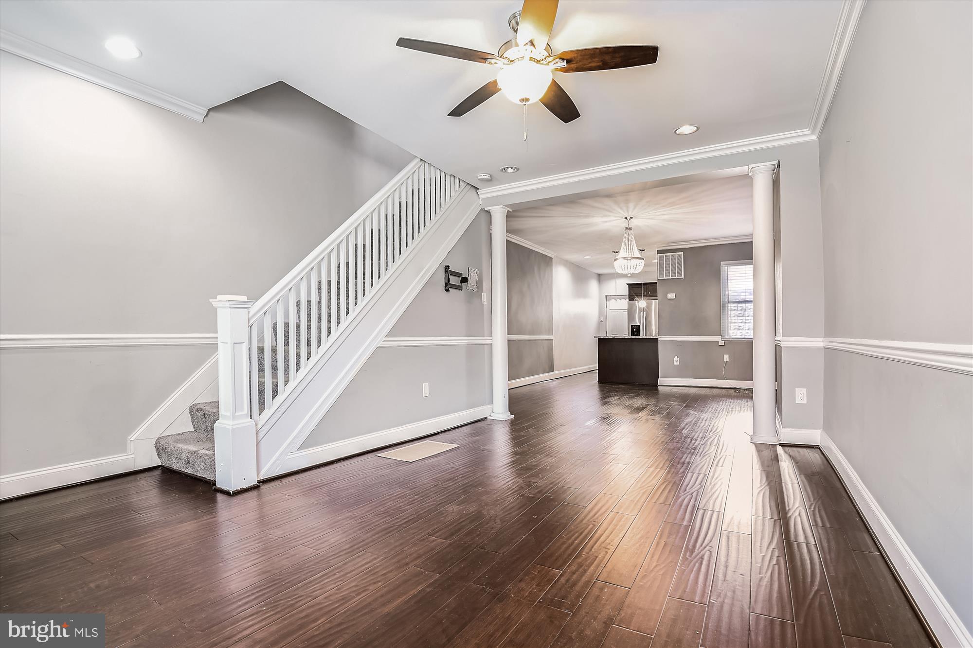 4006 Colborne Road Baltimore, MD 21229 - Photo 6 of 40 Living Room