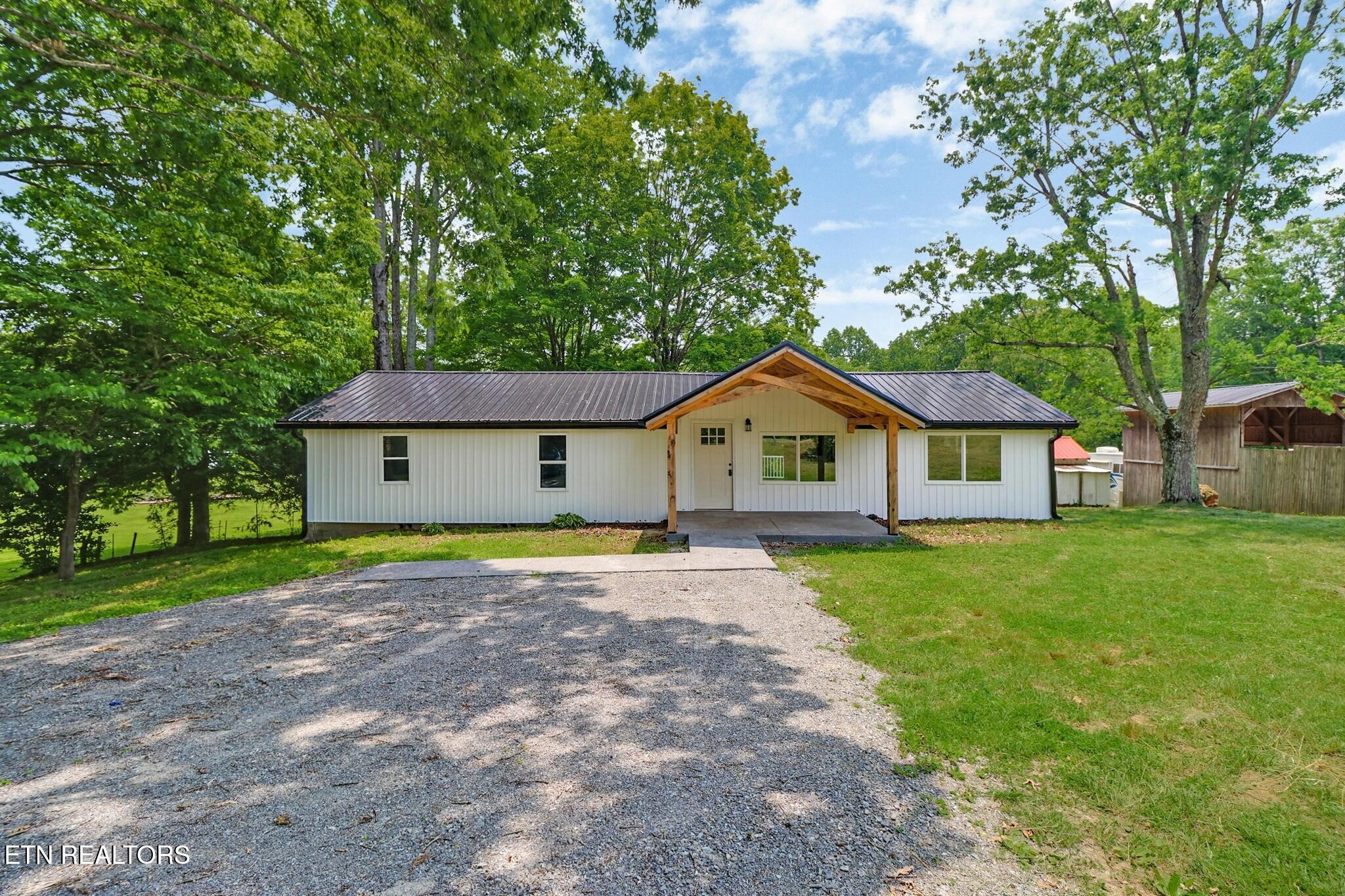 1095 Franklin Road Jamestown, TN 38556 - Photo 1 of 31 Gallery Image 1