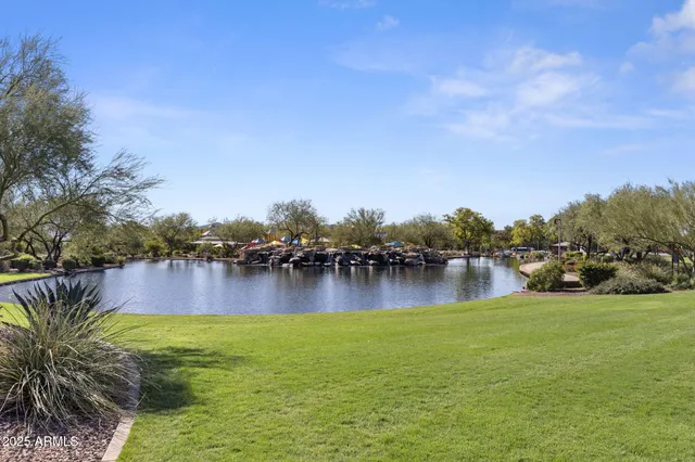 $2,499 | 43213 North Vista Hills Drive, Anthem, AZ 85086