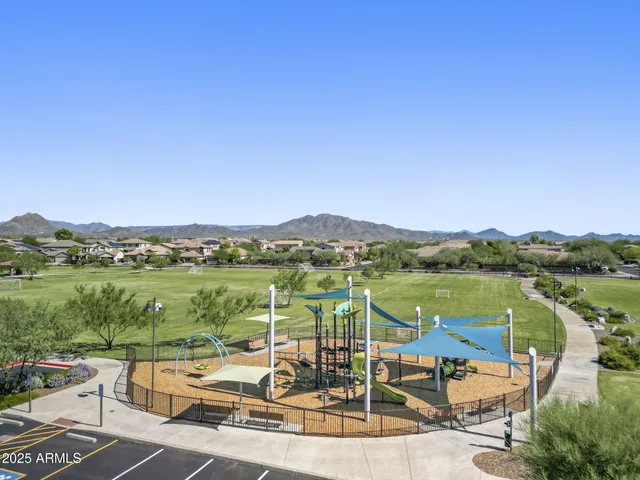 $2,499 | 43213 North Vista Hills Drive, Anthem, AZ 85086