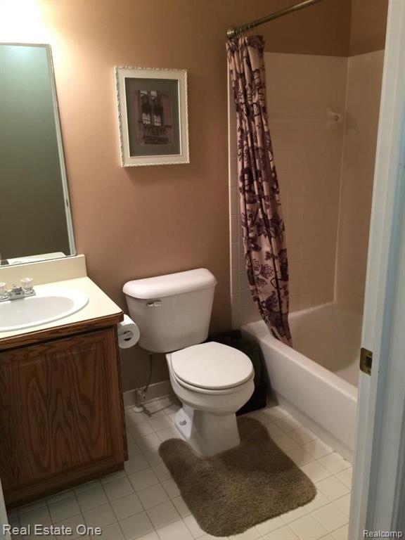 3161 High Pointe Ridge Road Lake Orion, MI 48359 - Photo 13 of 18