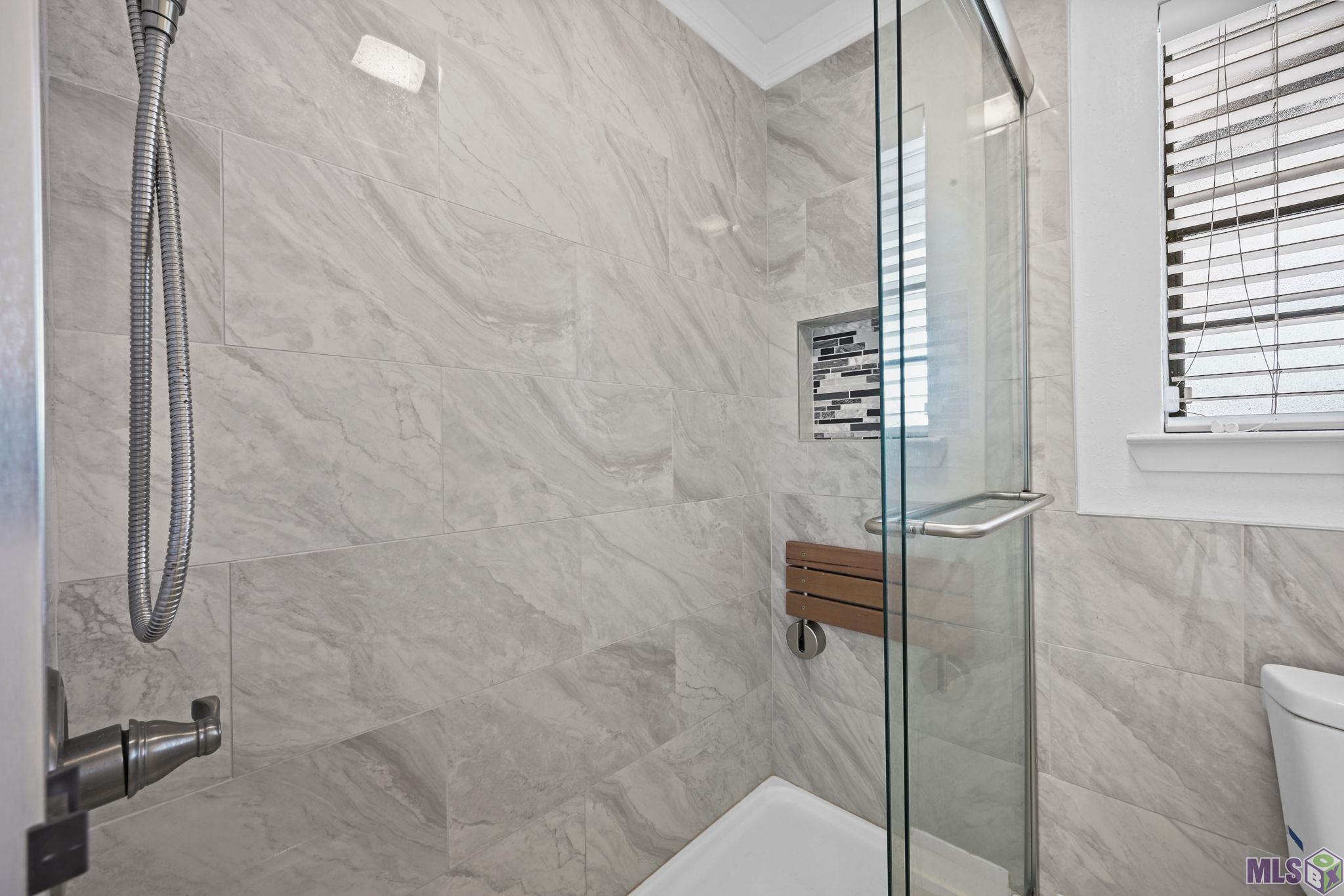 9979 Hackberry Drive Baton Rouge, LA 70809 - Photo 18 of 27 Primary Shower