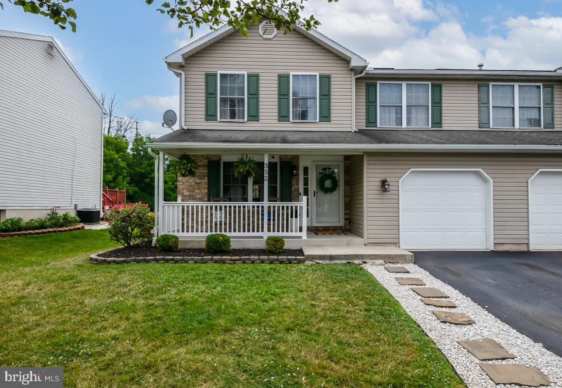 352 Sioux Court Sinking Spring, PA 19608 - Photo 1 of 31