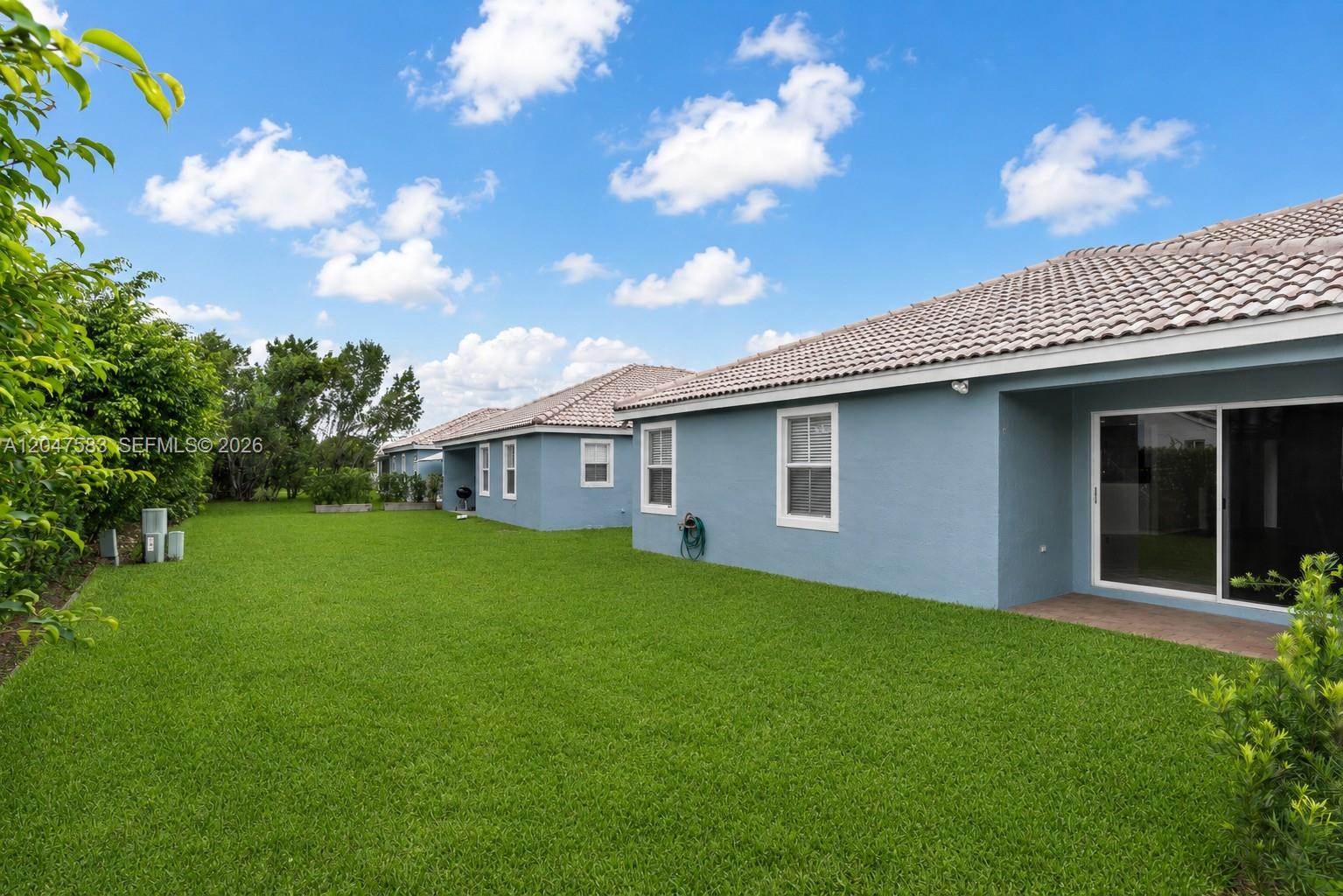 4152 Pine Ridge Lane Weston, FL 33331 - Photo 19 of 42
