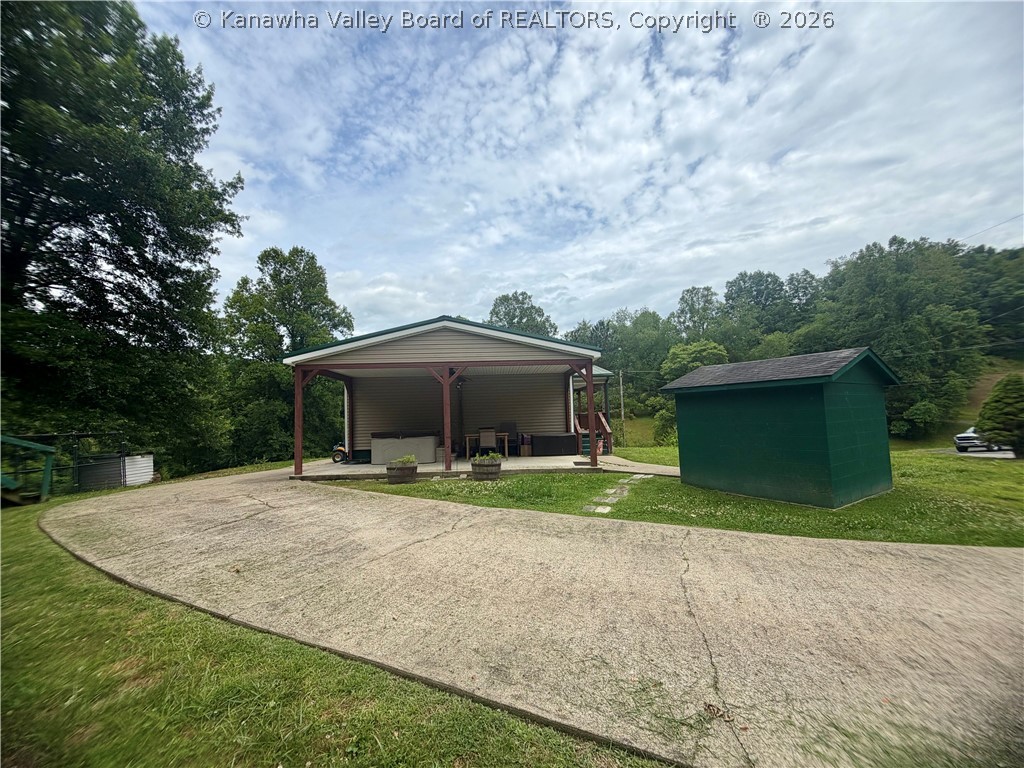 136 Rocky Hl Road Chapmanville, WV 25508 - Photo 4 of 24 Gallery Image 4