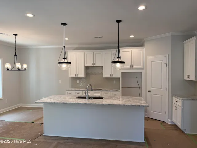 $631,500 | 112 P3104, West End, NC 27376