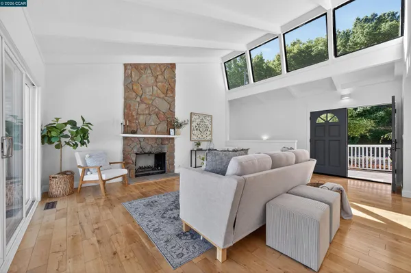 $1,785,000 | 3424 Woodview Drive, Lafayette, CA 94549