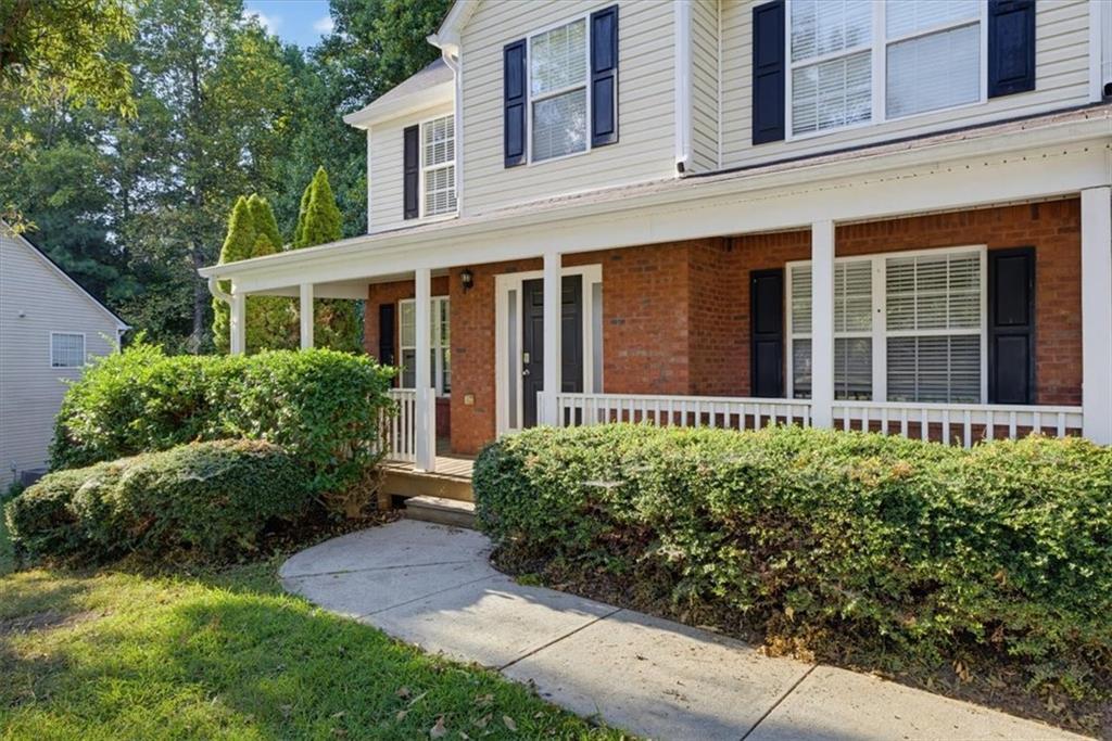 310 Rockingham Drive Loganville, GA 30052 - Photo 3 of 46 Gallery Image 3