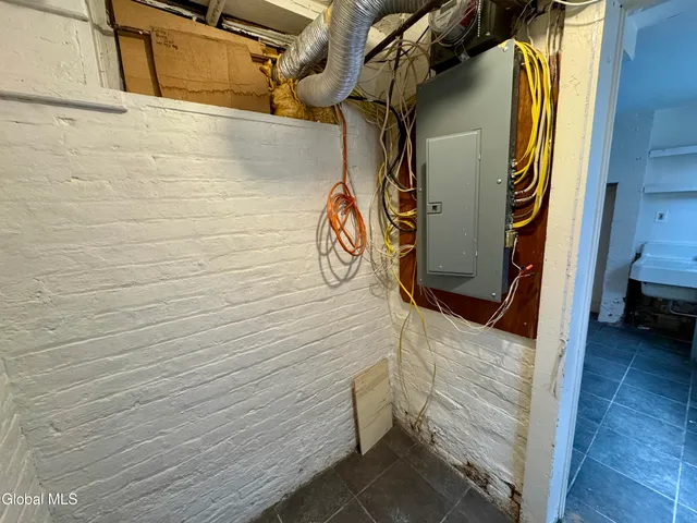 $369,900 | 352 Hamilton Street, Albany, NY 12210